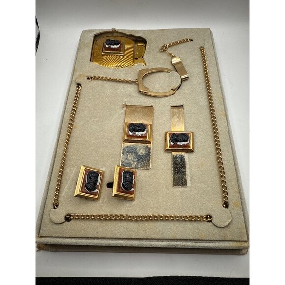 Vintage 1960s Evans Elegance Mens Gold-Tone Roman Cameo Accessory Set - Picture 4 of 6